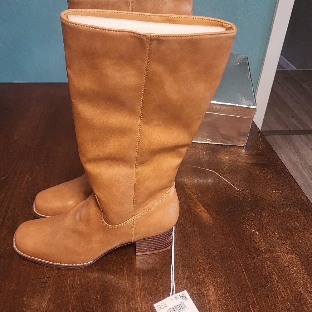 American eagle brown boots